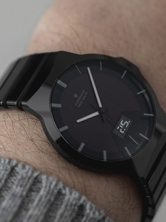 Junghans Force Mega Solar Bestseller