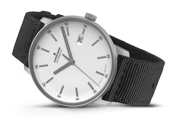 Junghans FORM A Titan Tiefpreis