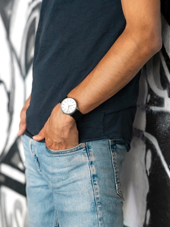 Junghans FORM A Titan Tiefpreis