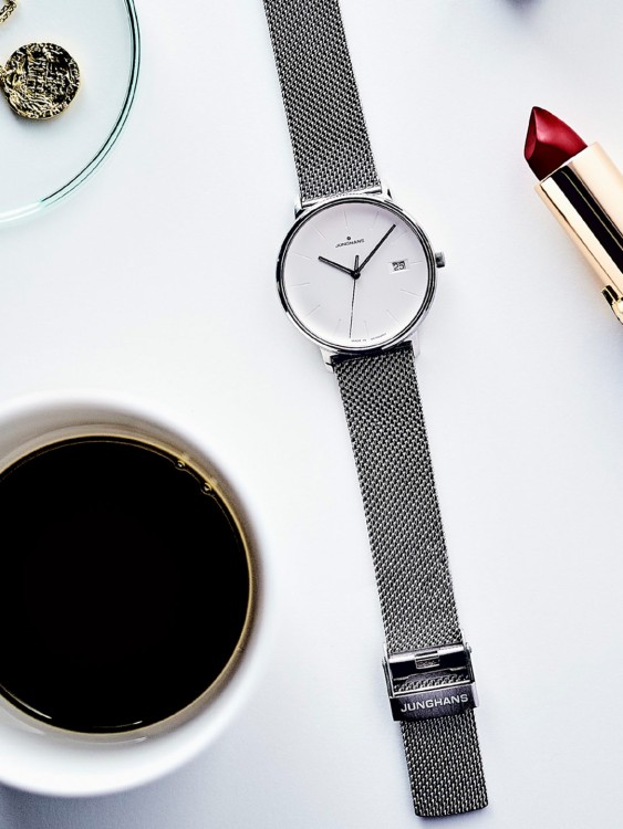 Junghans FORM Damen Kostenlose Rückgabe