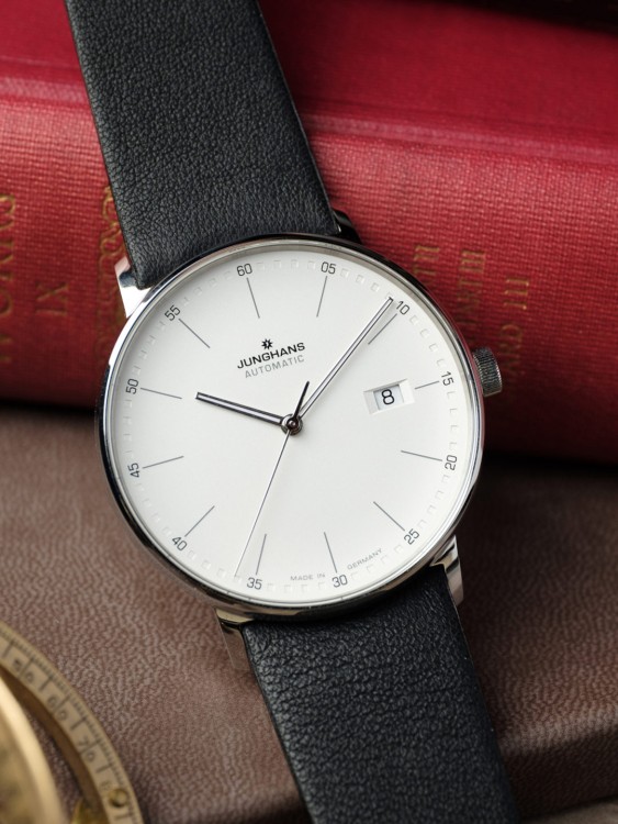 Junghans FORM A 50% Rabatt für begrenzte Zeit