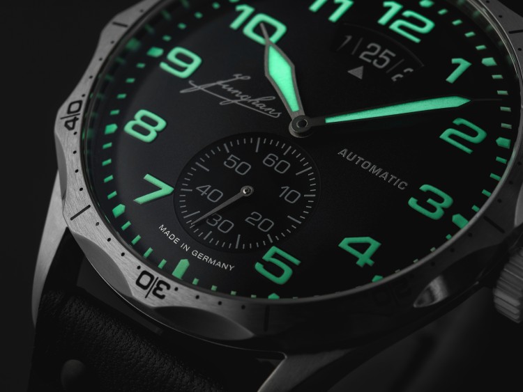Junghans Pilot Automatic Tägliche Deals