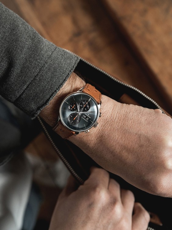 Junghans Meister Chronoscope, Date English Black Friday Preise