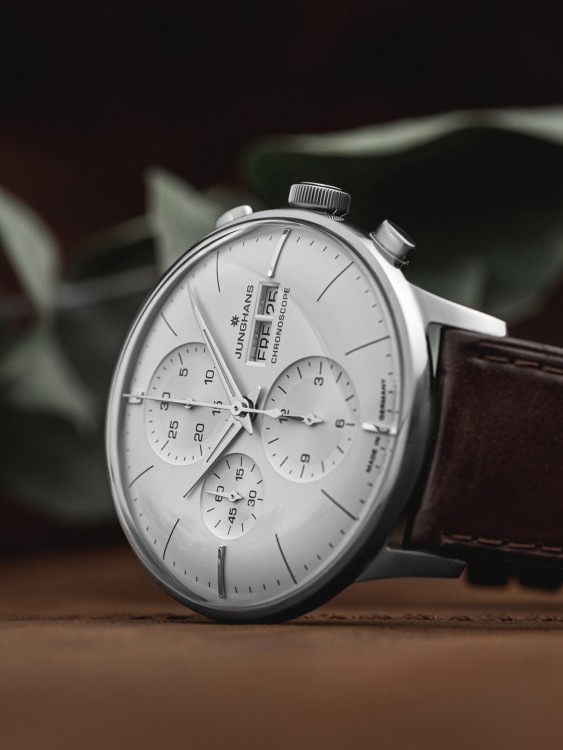 Junghans Meister Chronoscope, Date English Angebote