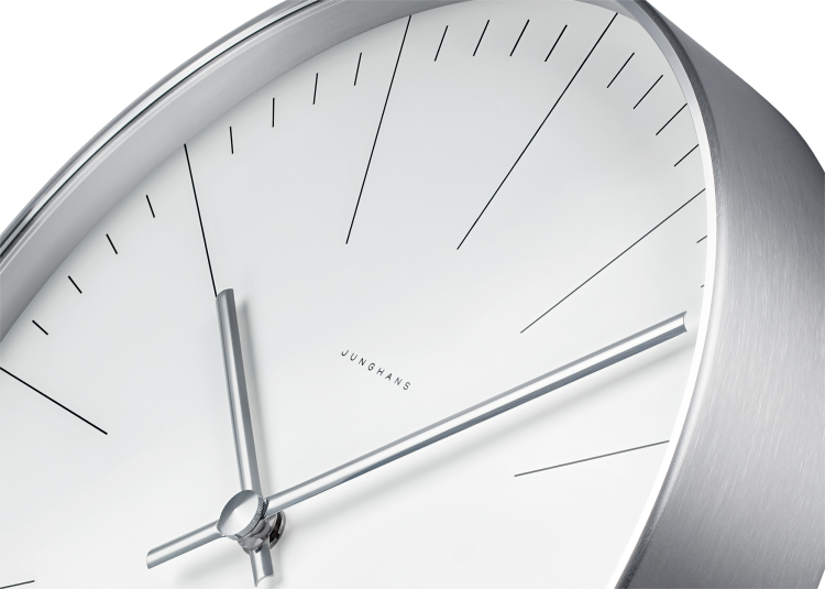 Junghans max bill Wanduhr Funk/RC 30cm Exklusivangebot