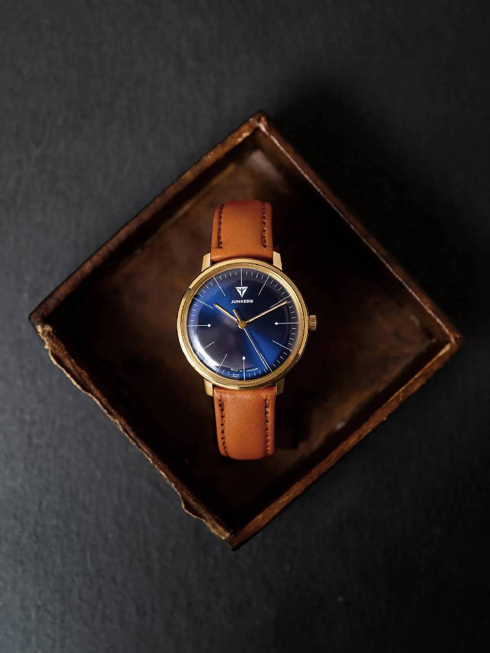 Junkers Bauhaus 38 Begrenzte Freigabe