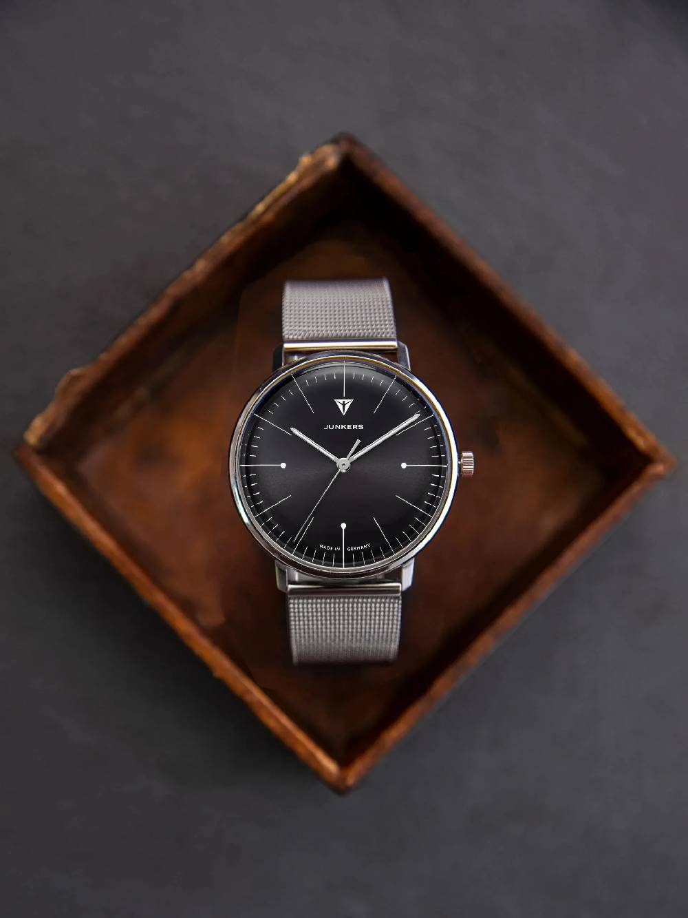 Junkers Bauhaus 40 Discount Store für neue Produkte