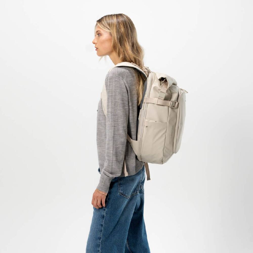 Kpten & Son Lisbon Sandstone Auslauf