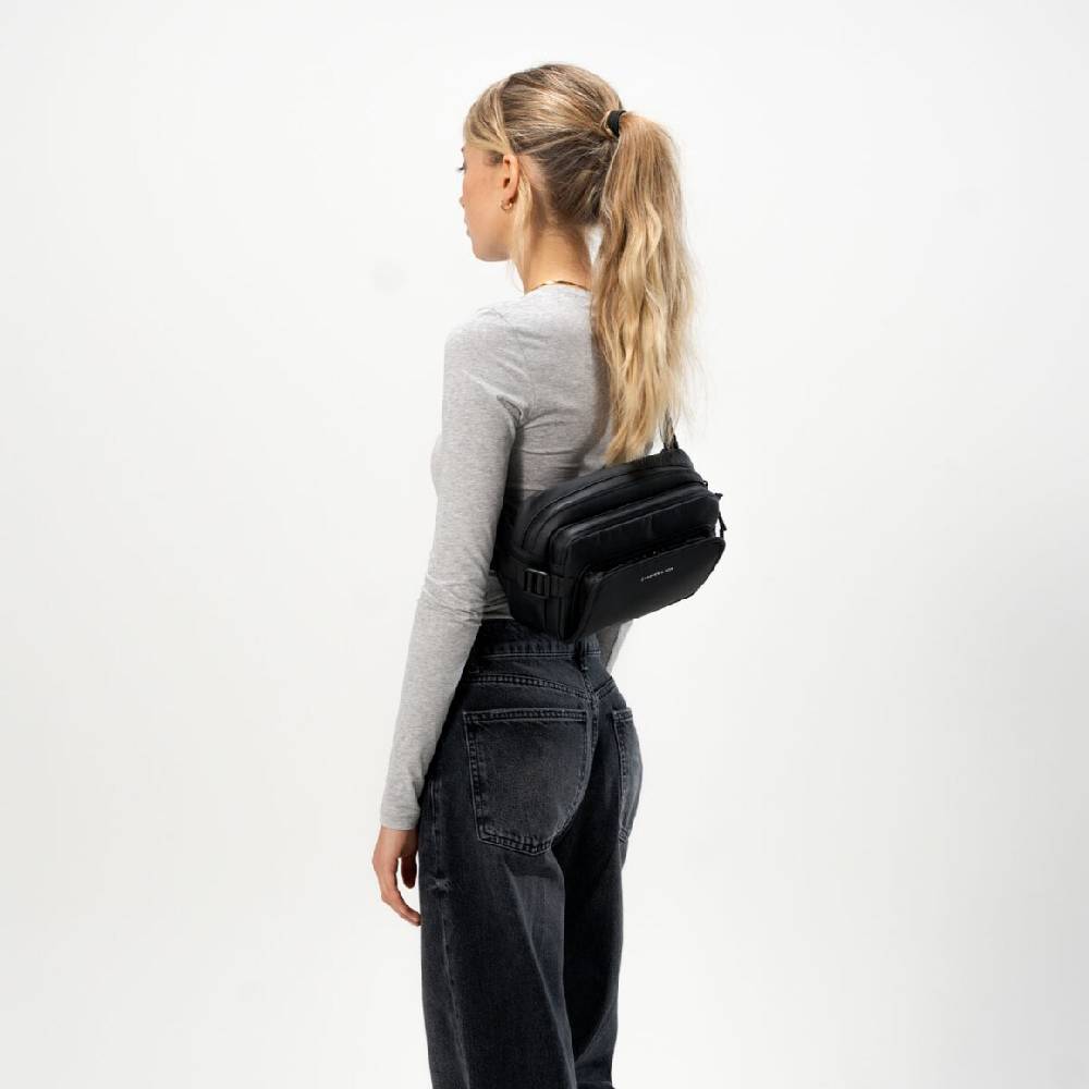 Kpten & Son Lisbon Crossbody All Black Meist gekauft