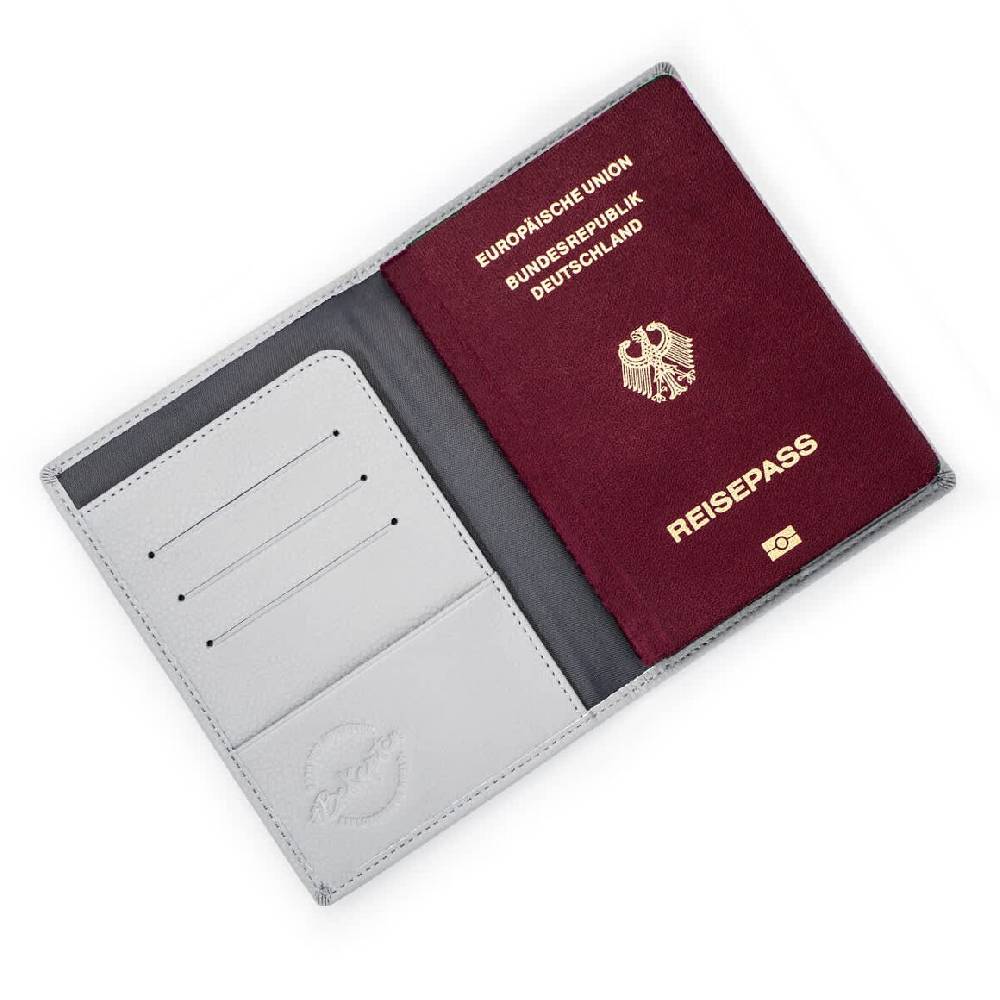 Kpten & Son Passport Holder Heathrow Exklusive Angebote