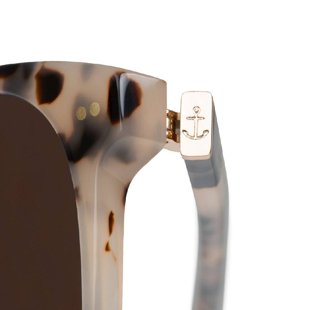 Kpten & Son Nairobi Sand Tortoise Brown im Angebot