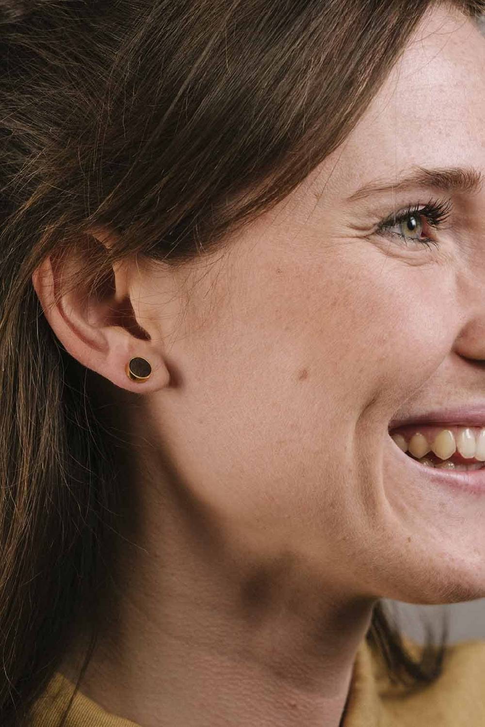 Kerbholz CIRCLE EARRING Sandelholz Kostenlose Rückgabe