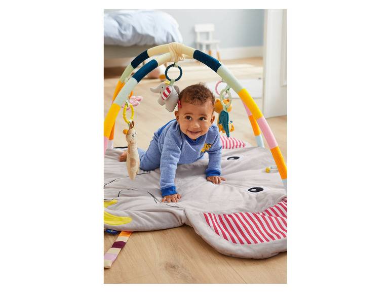 lupilu® Activity Center, mit vielfältigen Funktionen im Angebot