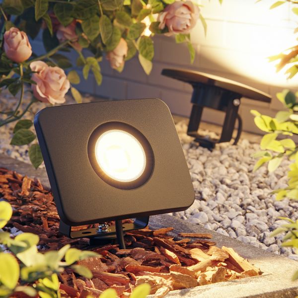 LED Gartenstrahler Wega mit Erdspieß für außen, schwarz, 28,005W, 2361lm, warm-weiß Bis zu 55% Rabatt