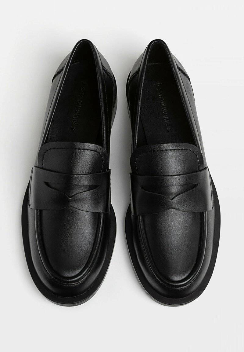 Stradivarius Stradivarius LOAFERS - Slip-ons - black VIP-Rabatte