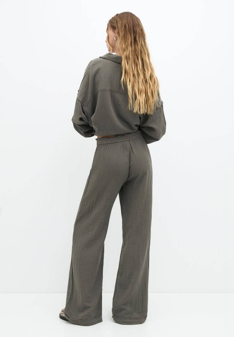 PULL&BEAR PULL&BEAR CREASED WITH FRAYED HEMS - Trousers - dark grey Riesige Ersparnisse