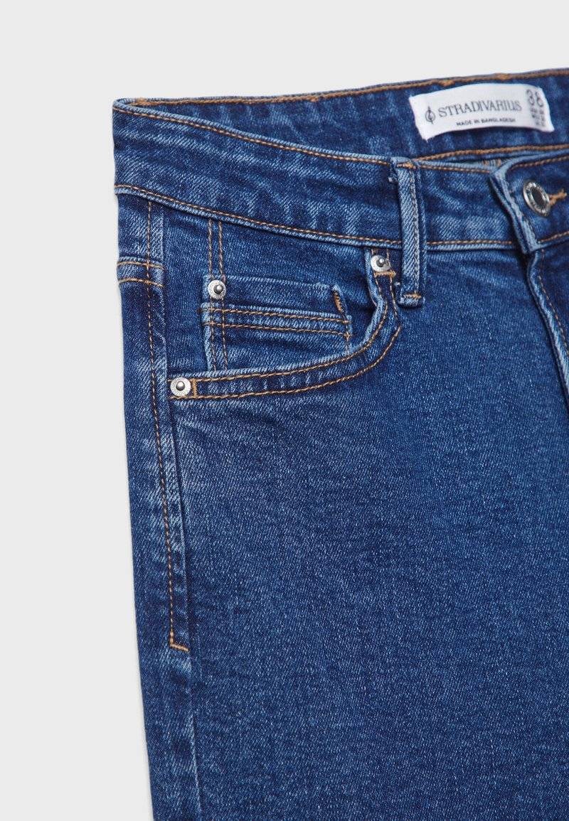 Stradivarius Stradivarius MOM - Relaxed fit jeans - raw denim Wochenangebot