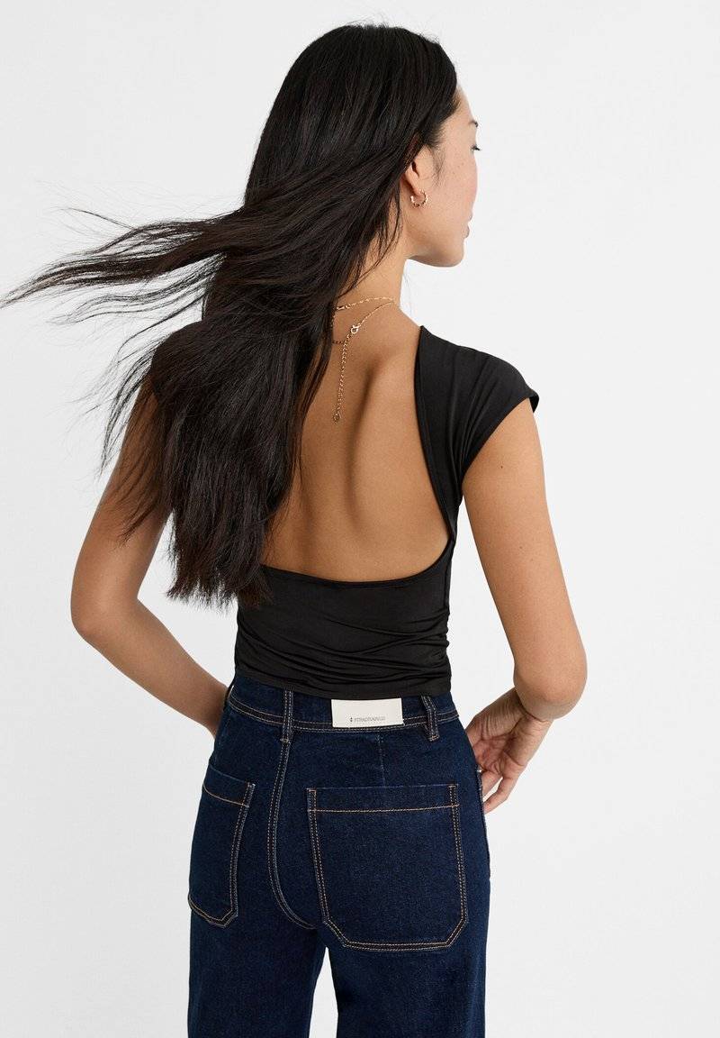 Stradivarius Stradivarius OPEN-BACK - Basic T-shirt - black Letzte 3 Tage