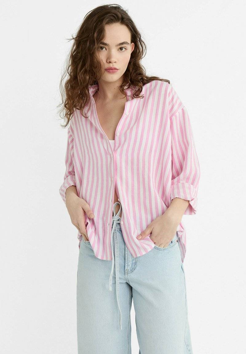 Stradivarius Stradivarius STRIPED - Button-down blouse - light pink Vierteljährliche Förderung