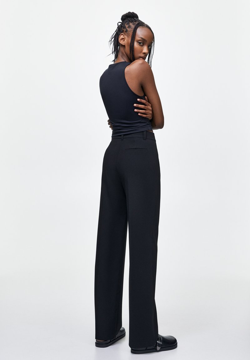 PULL&BEAR PULL&BEAR STRAIGHT - Trousers - black Riesige Rabatte
