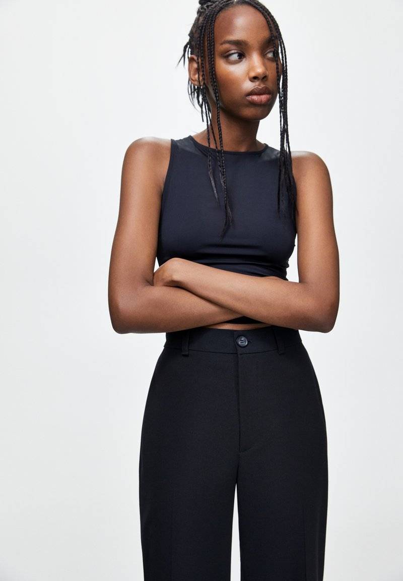PULL&BEAR PULL&BEAR STRAIGHT - Trousers - black Riesige Rabatte