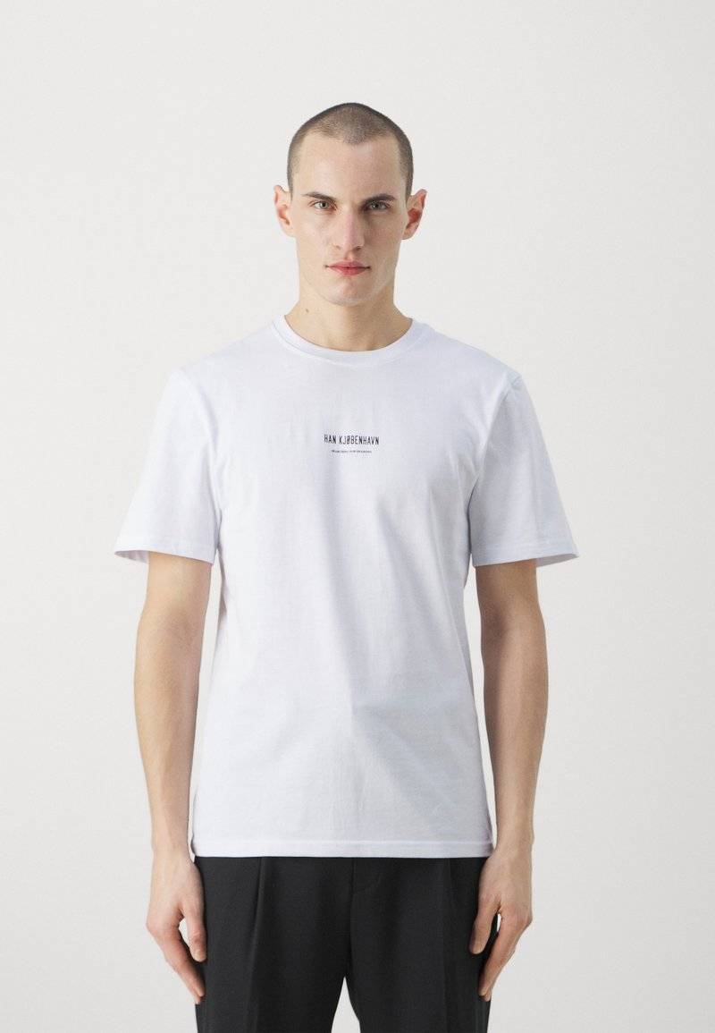 Han Kjøbenhavn Han Kjøbenhavn SHADOWS MOON REGULAR TEE UNISEX - Print T-shirt - white Sonderangebot