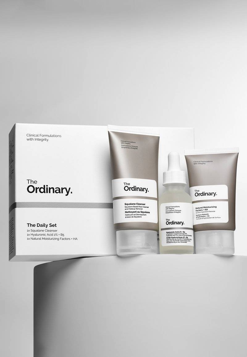 The Ordinary The Ordinary THE DAILY SET - Skincare set Kauf eins, bekomm eins gratis