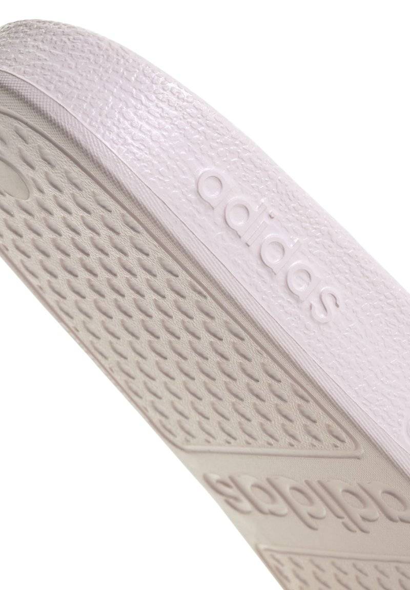 adidas Performance adidas Performance ADILETTE AQUA - Pool slides - pink Limitierter Zeitrabatt