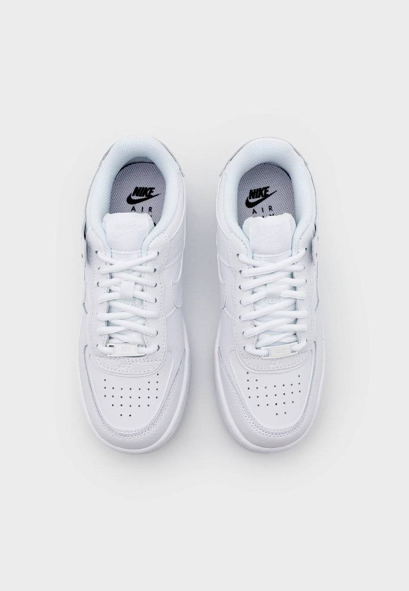 Nike Sportswear Nike Sportswear AF1 SHADOW - Trainers - white Rabatt