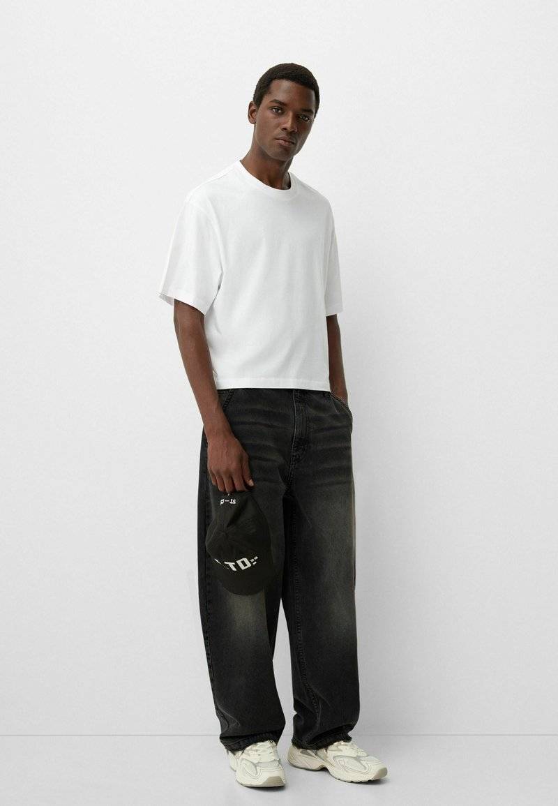 Bershka Bershka Relaxed fit jeans - black denim JETZT KAUFEN