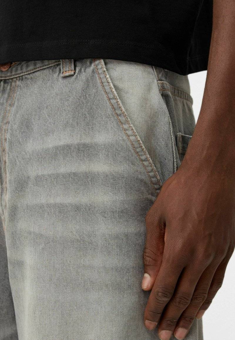 Bershka Bershka Relaxed fit jeans - light grey Bis zu 50% Rabatt