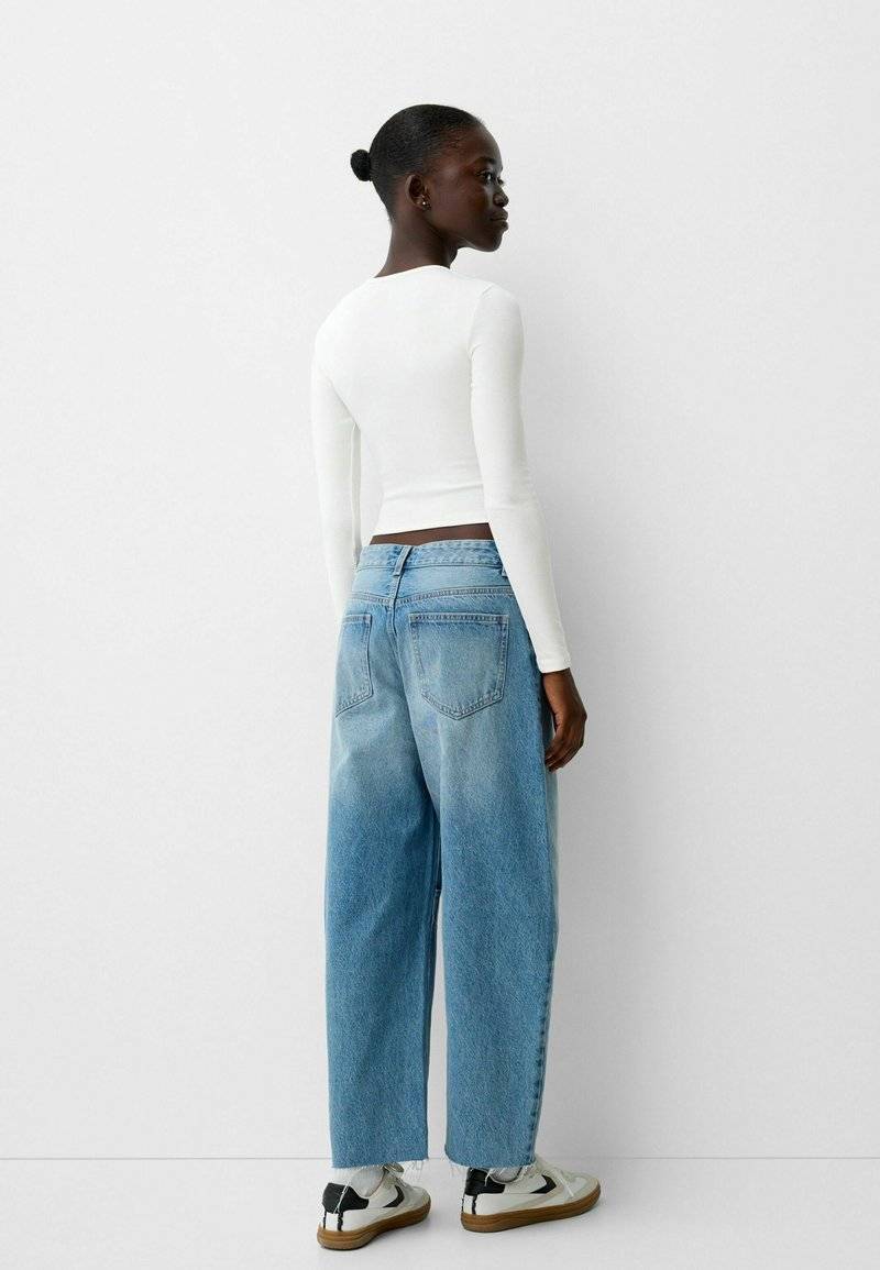 Bershka Bershka LONG SLEEVE - Long sleeved top - white Bis zu 65% Rabatt
