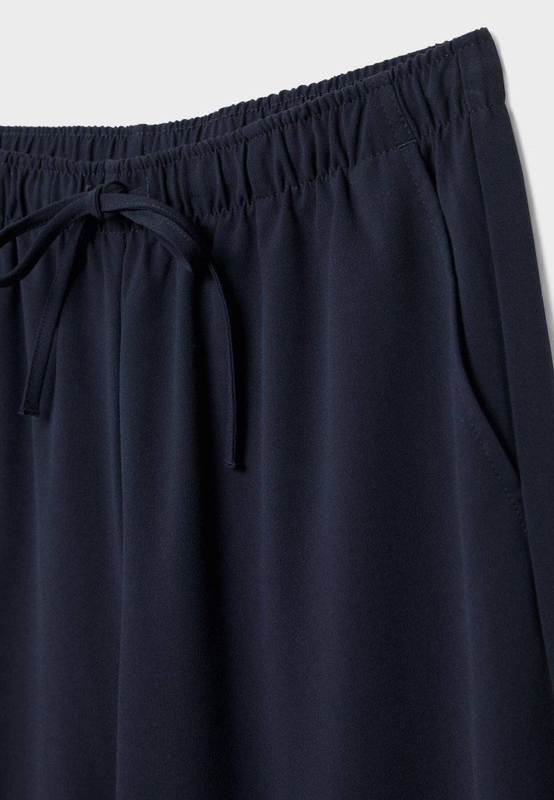 Stradivarius Stradivarius LONG FLOWING - Trousers - mottled dark blue Kostenloser Versand international