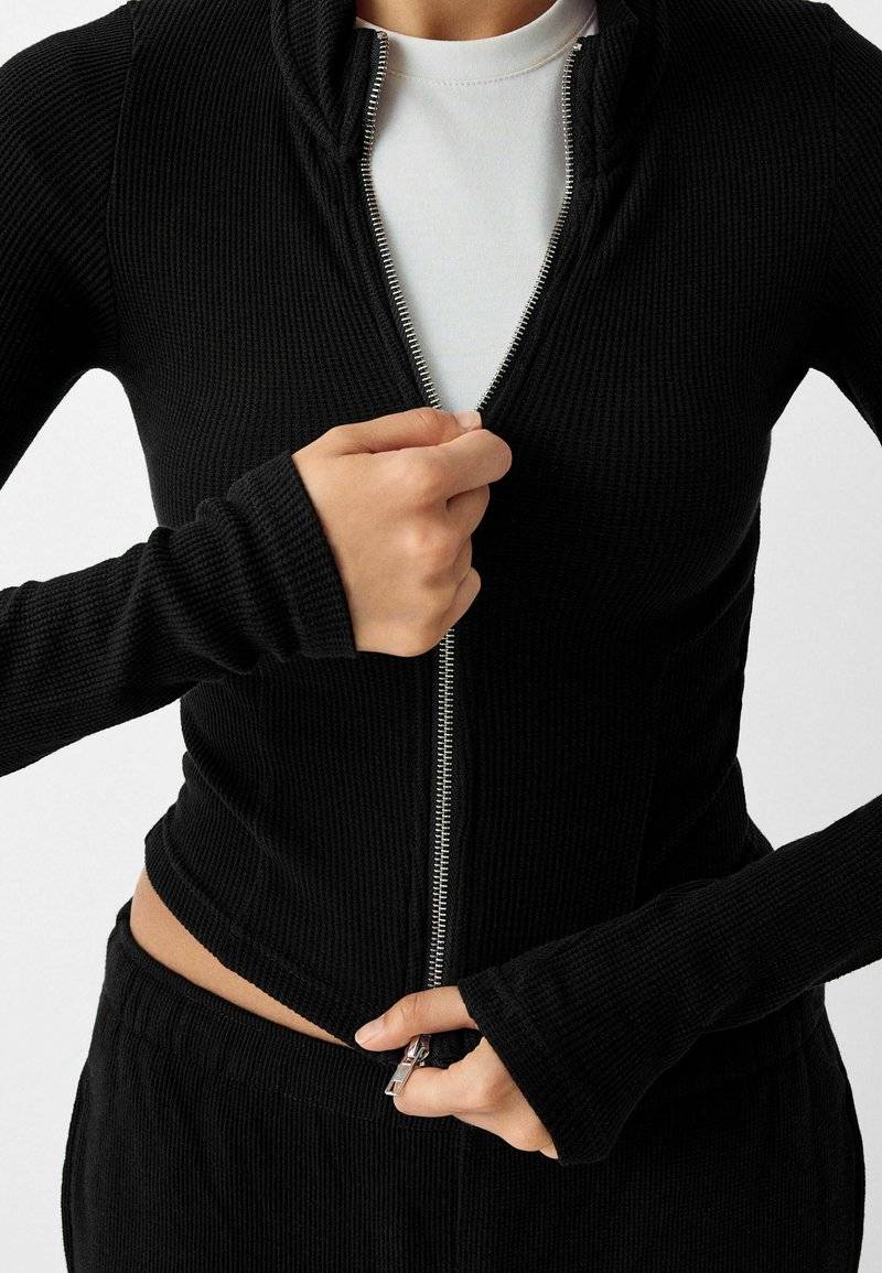 Bershka Bershka LONG SLEEVE - Cardigan - black Speichern exportieren