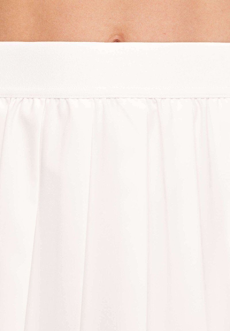 OYSHO OYSHO PLEATED COMPRESSIVE - Sports skirt - white Versandkostenfrei