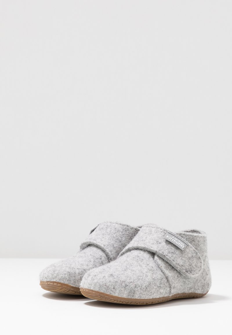 Living Kitzbühel Living Kitzbühel BABYKLETT UNIFARBEN - Slippers - nebel Bis zu 65% Rabatt