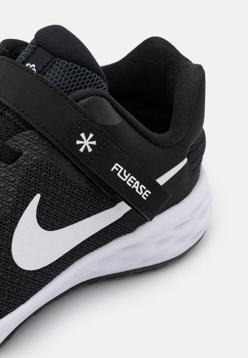 Nike Performance Nike Performance NIKE REVOLUTION 6 FLYEASE (PS - Neutral running shoes 50% Rabatt mit kostenlosem Versand