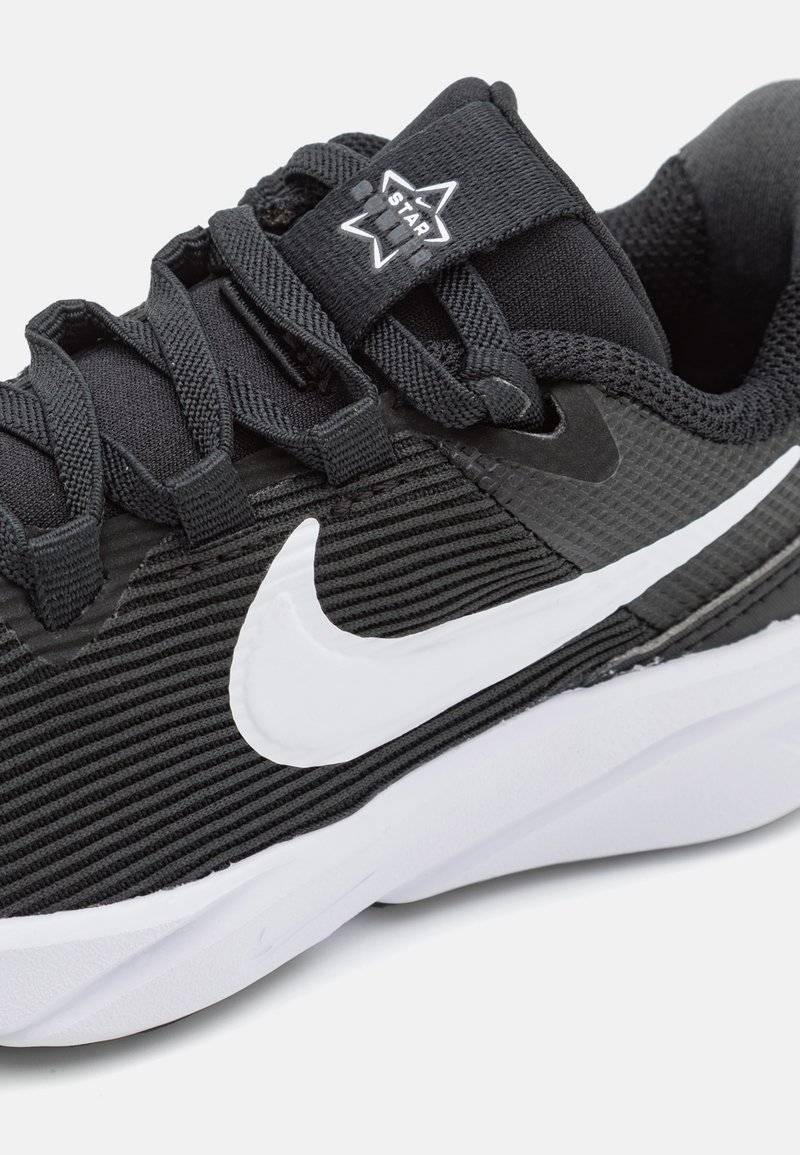 Nike Performance Nike Performance STAR RUNNER - Competition running shoes Speichern exportieren
