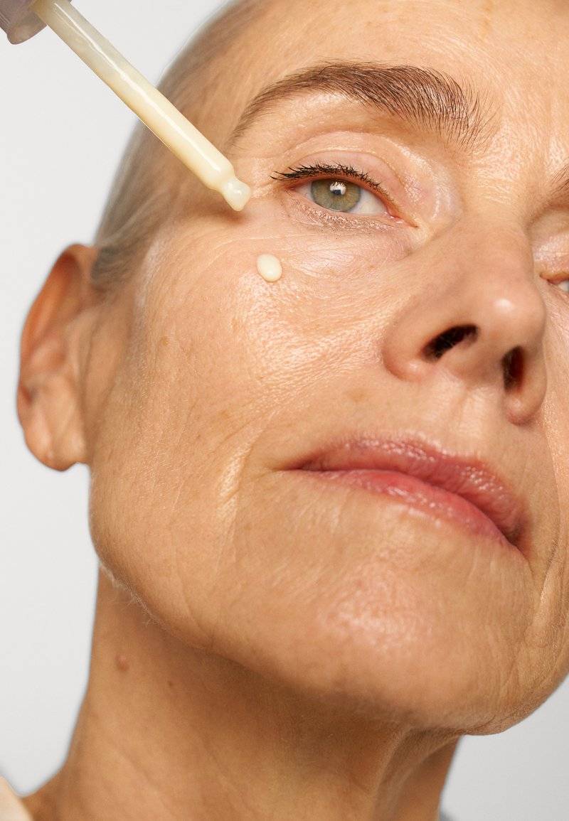 The Ordinary The Ordinary GRANACTIVE RETINOID 2% EMULSION - Serum Versandkostenfrei
