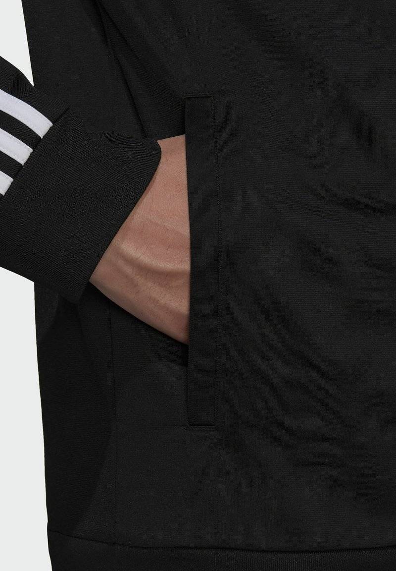 adidas Sportswear adidas Sportswear ESSENTIALS WARM-UP REGULAR 3-STRIPES - Training jacket - black Zeitlich begrenztes Angebot
