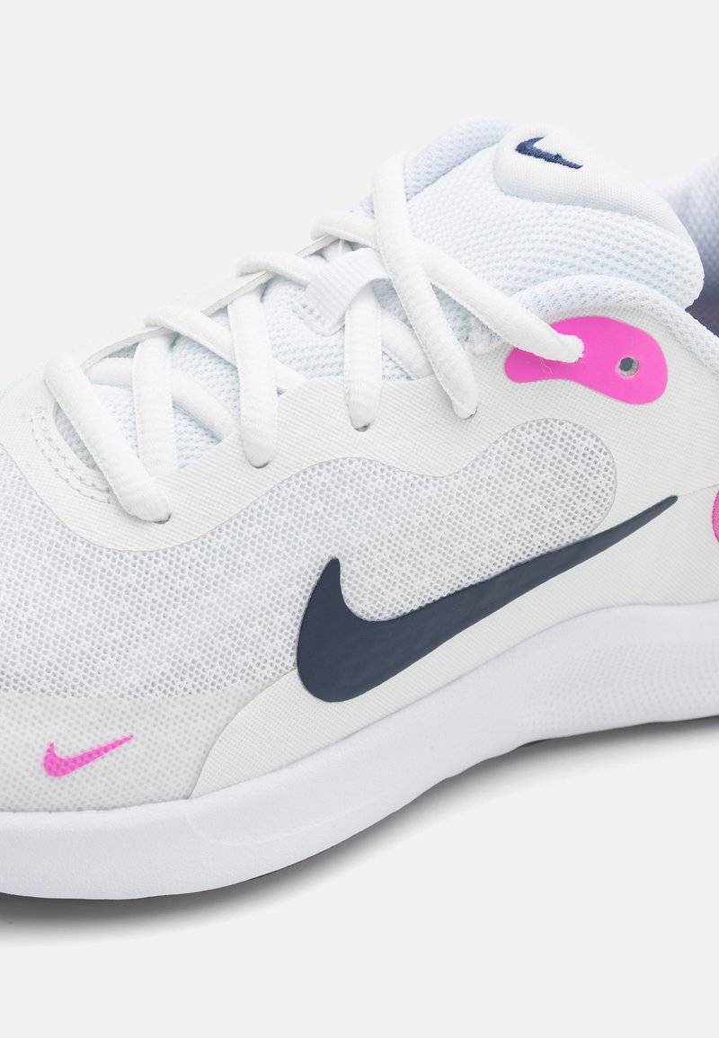 Nike Performance Nike Performance REVOLUTION 7 - Competition running shoes Riesige Ersparnisse