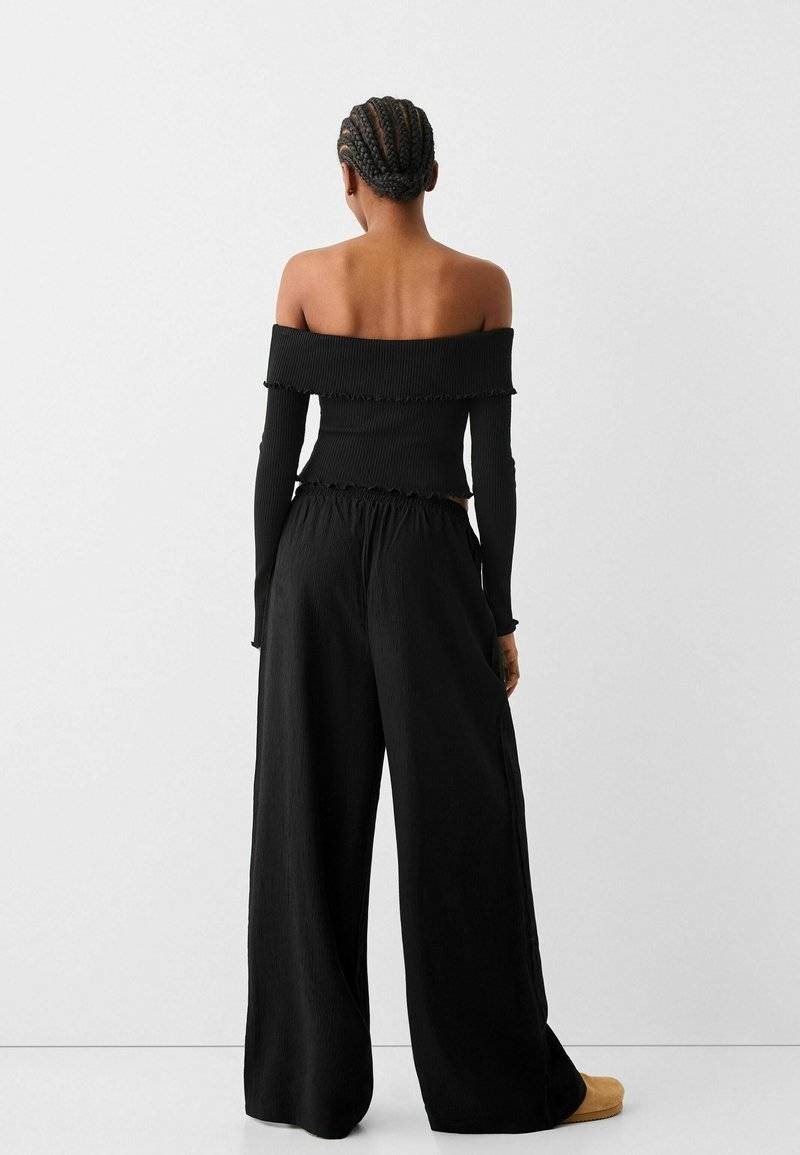 Bershka Bershka Trousers - black Bis zu 60% Rabatt