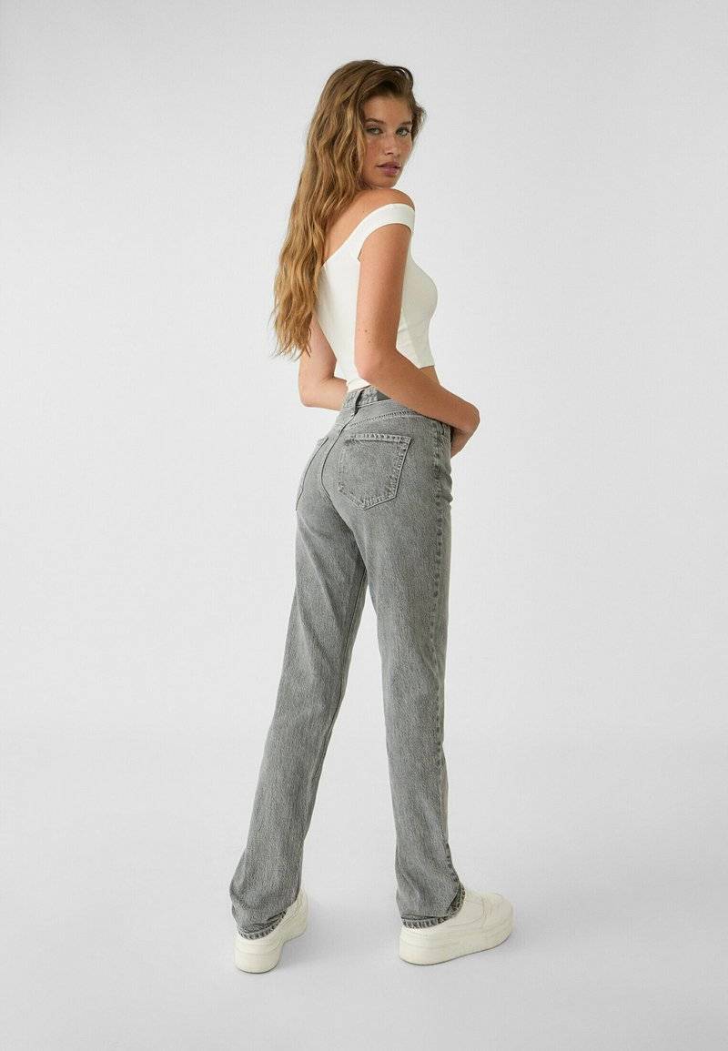 Stradivarius Stradivarius Straight leg jeans - grey denim Bis zu 65% Rabatt