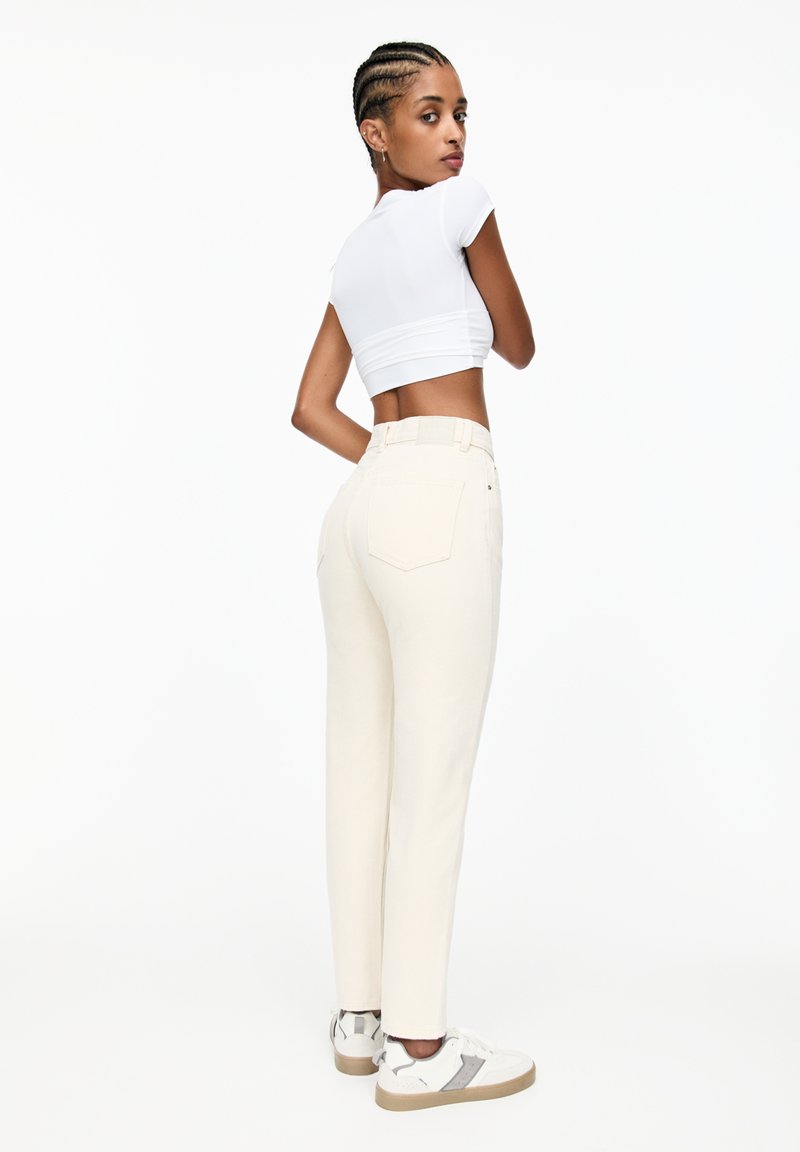 PULL&BEAR PULL&BEAR MOM - Slim fit jeans - beige Sonderangebot der Fabrik