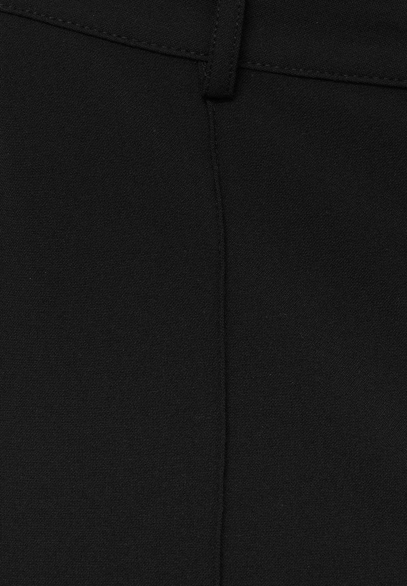 PULL&BEAR PULL&BEAR IM REGULAR-FIT MIT ZIERNAHT VORNE - Trousers - black Super Rabatt