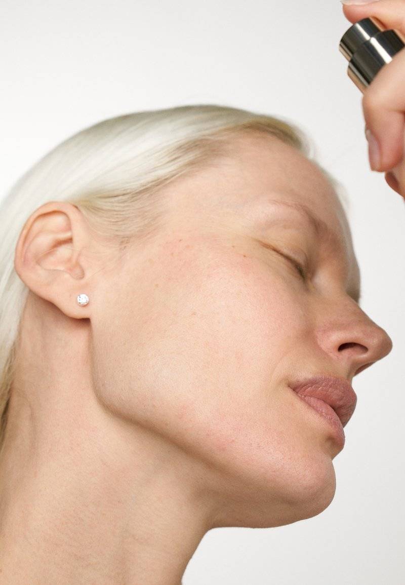 Dr. Hauschka Dr. Hauschka FACIAL TONER - Toner 50% Rabatt für begrenzte Zeit