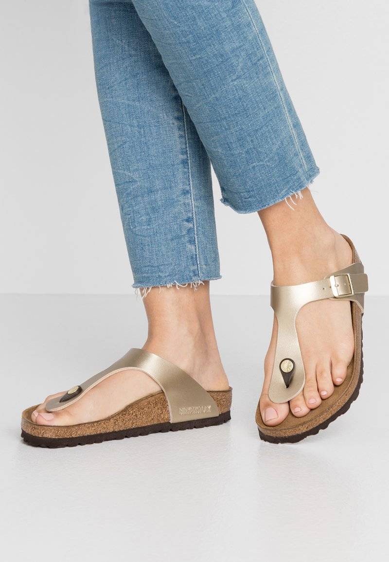 Birkenstock Birkenstock GIZEH BF REGULAR - Slippers - gold Jubiläumsangebot