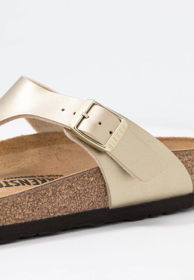 Birkenstock Birkenstock GIZEH BF REGULAR - Slippers - gold Jubiläumsangebot