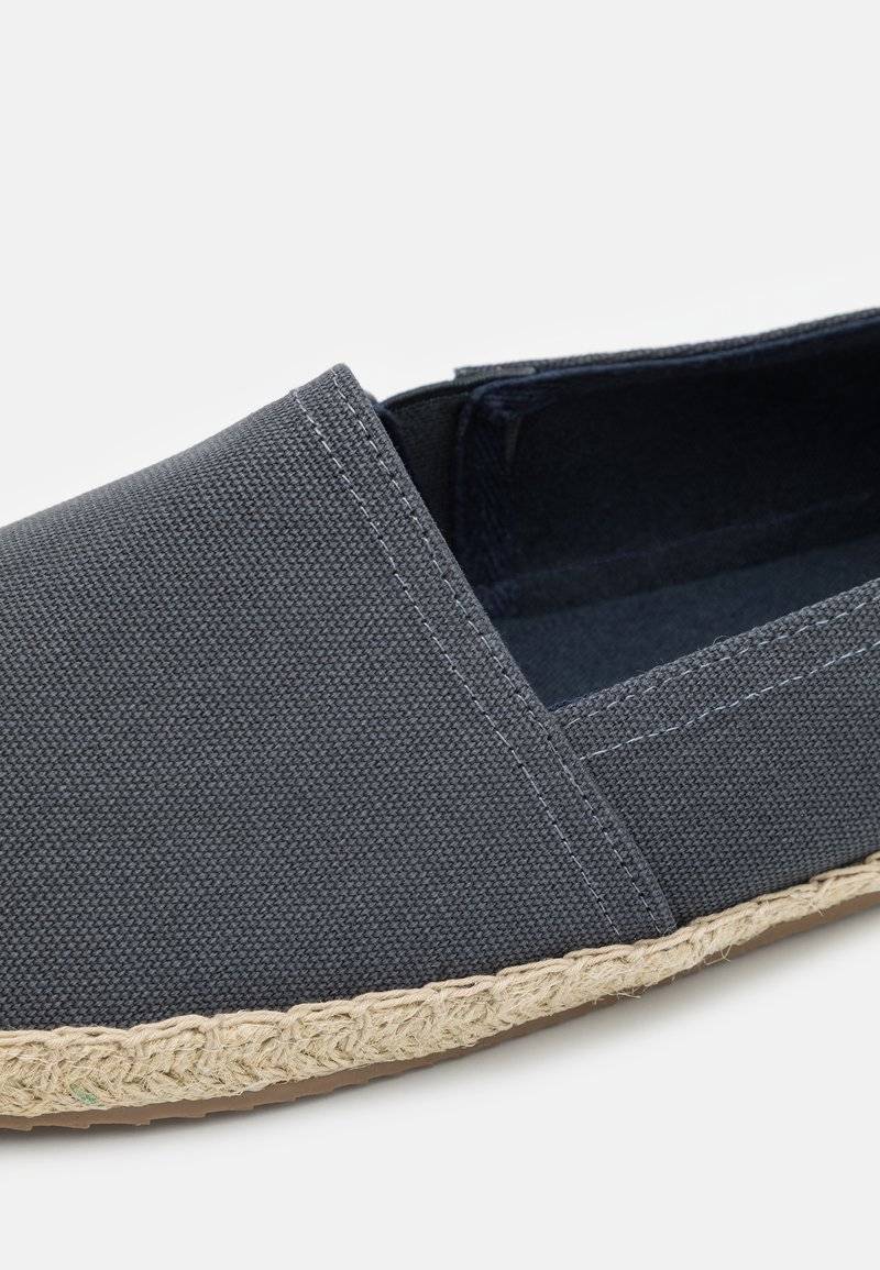Pier One Pier One UNISEX - Espadrilles - dark grey Neueste Mode