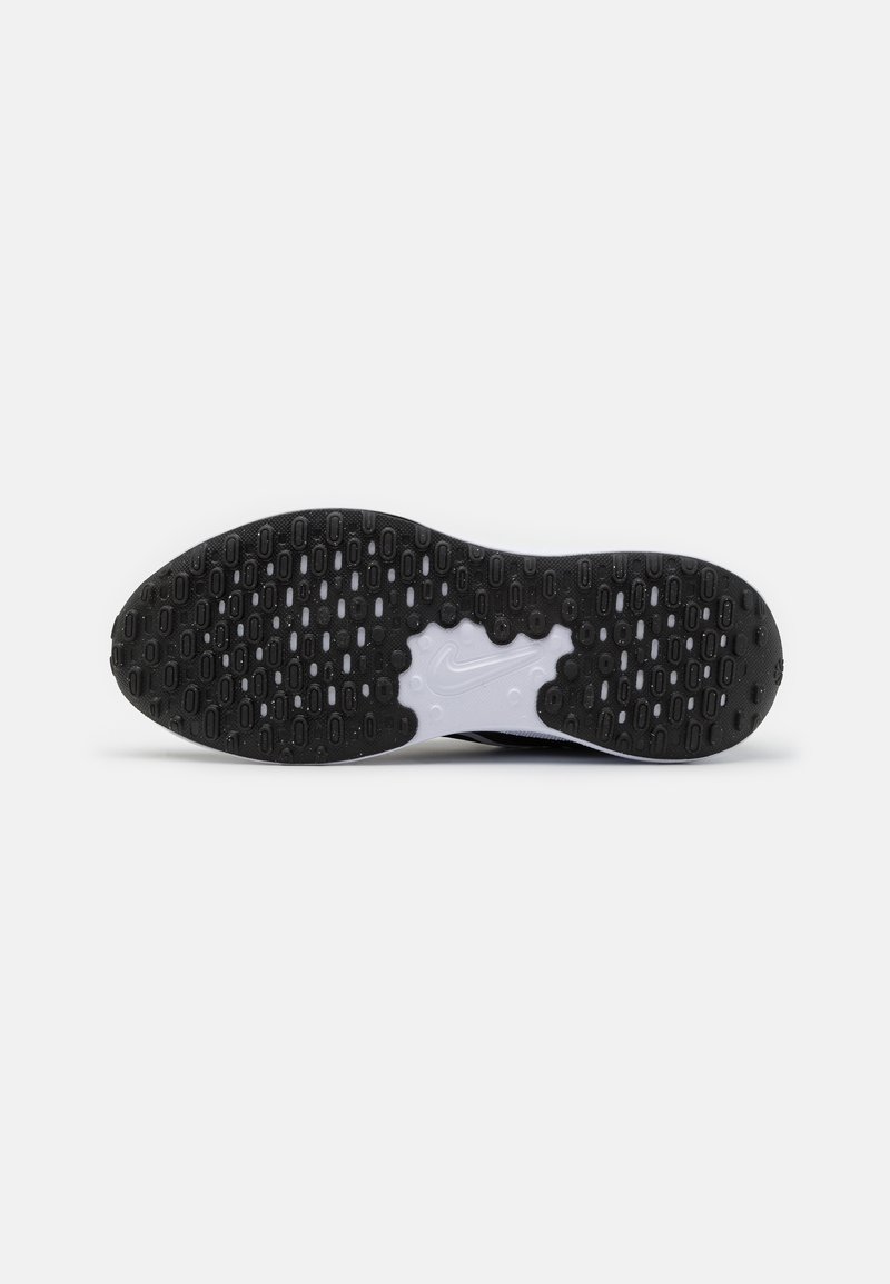 Nike Performance Nike Performance REVOLUTION 7 - Competition running shoes Kostenlose Rückgabe